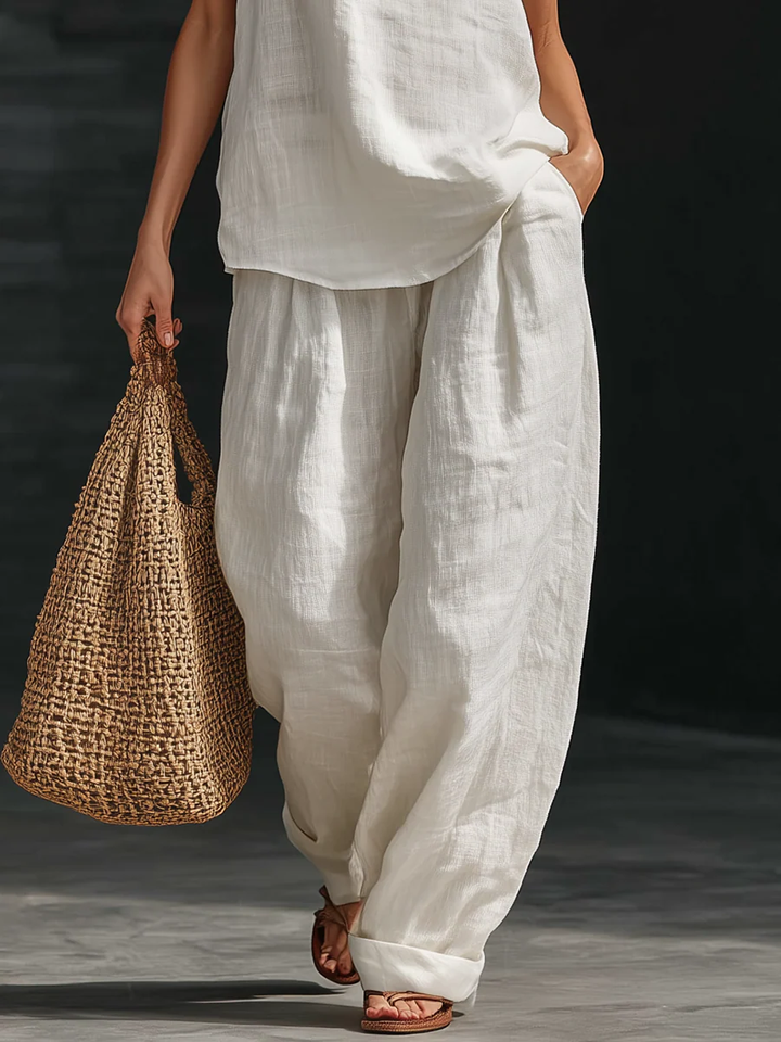 M&H | V-Neck Blouse